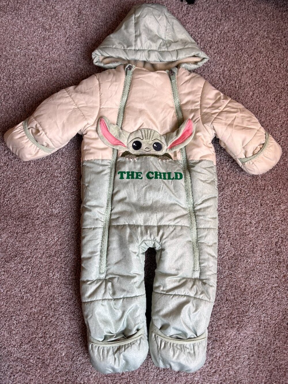 Star Wars "The Child" Grogu Infant Hooded Puffer Snowsuit/Bunting Size 12-18mo